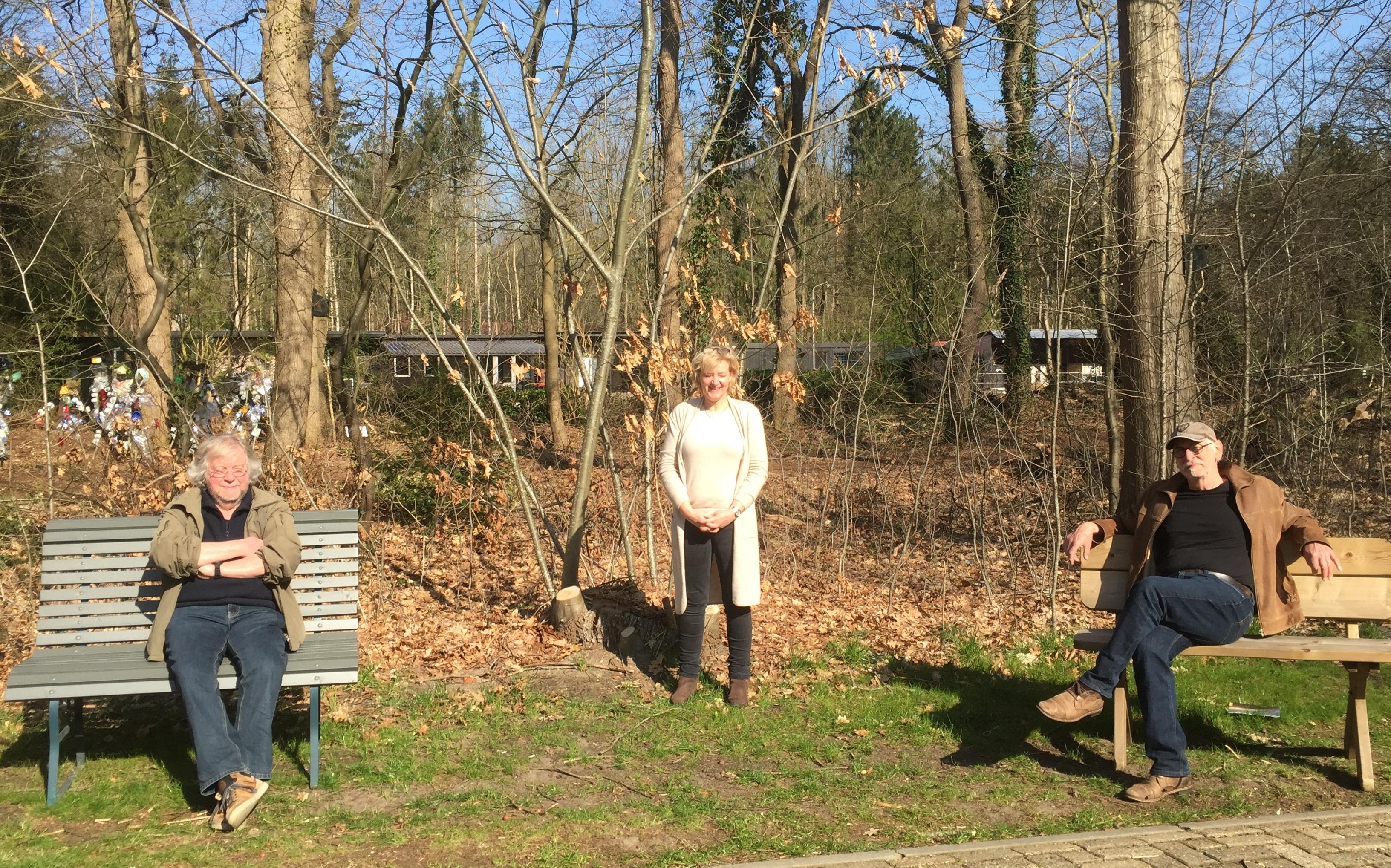 De initiatiefnemers van de route. Van links naar rechts: Sejo Slingenberg, Marianne Paas en Theun Krikke. De initiatiefnemers van de route. Van links naar rechts: Sejo Slingenberg, Marianne Paas en Theun Krikke.