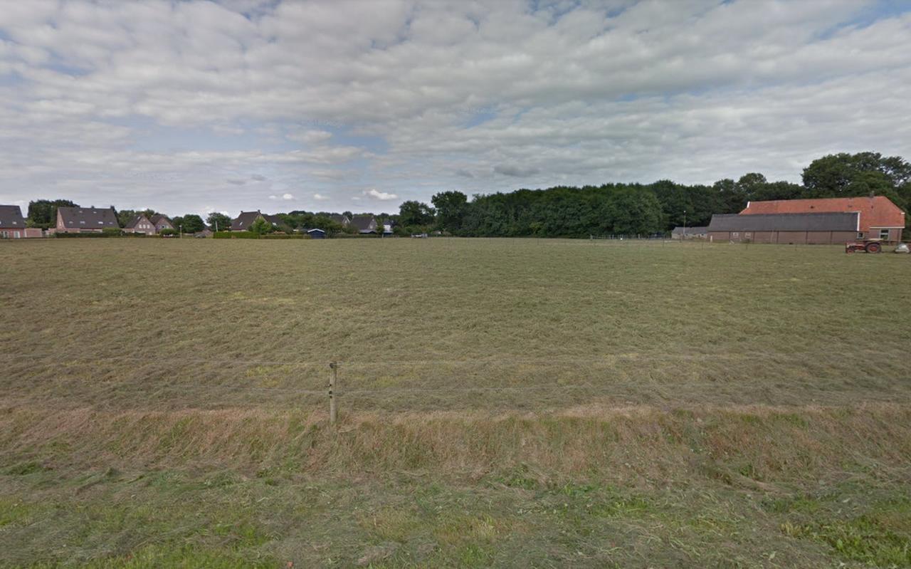 Het terrein aan de Poeleweg waar de woningen komen. Het terrein aan de Poeleweg waar de woningen komen.