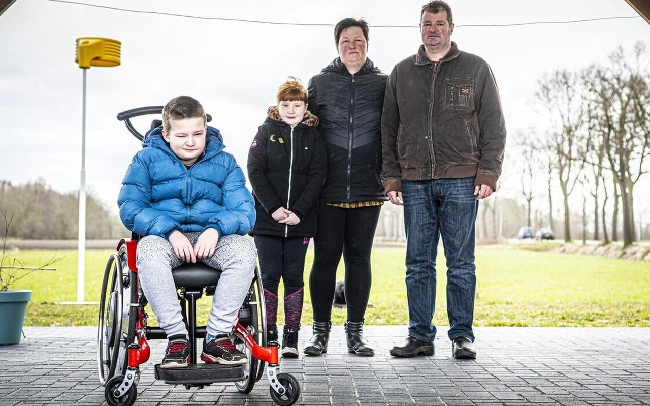 Bertin Huisman met zijn ouders en zusje. Bertin Huisman met zijn ouders en zusje.