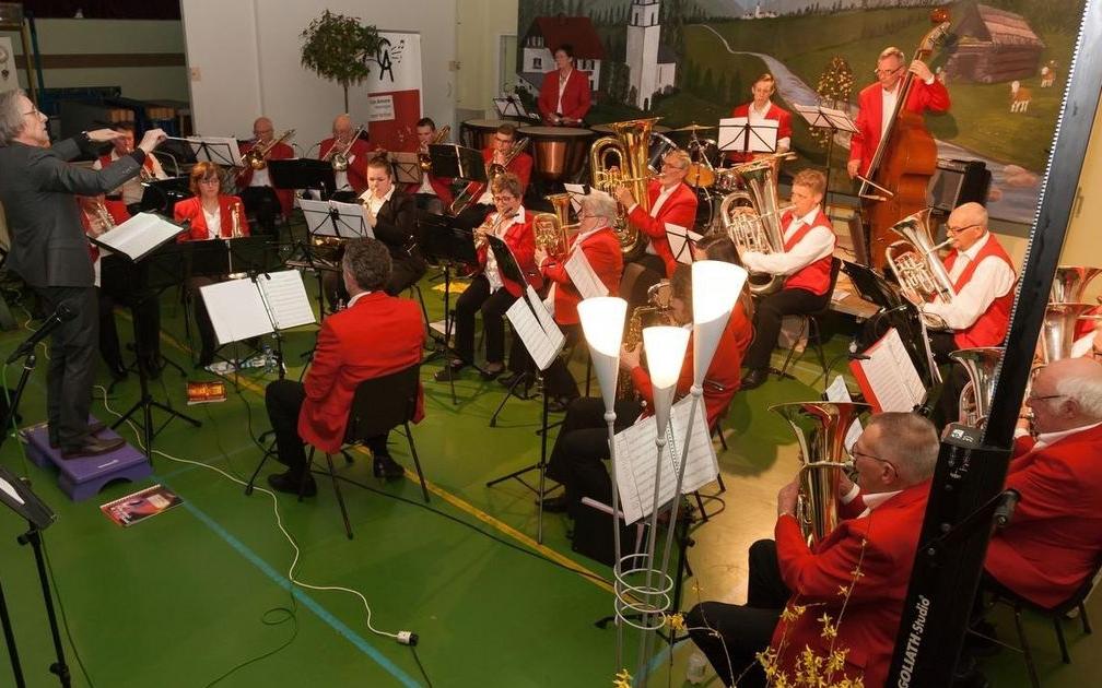 Con Amore houdt de muziek vast in Veeningen - Meppeler Courant