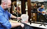 Dicky Heuckeroth heeft de agenda van de kapsalon weer goed gevuld.