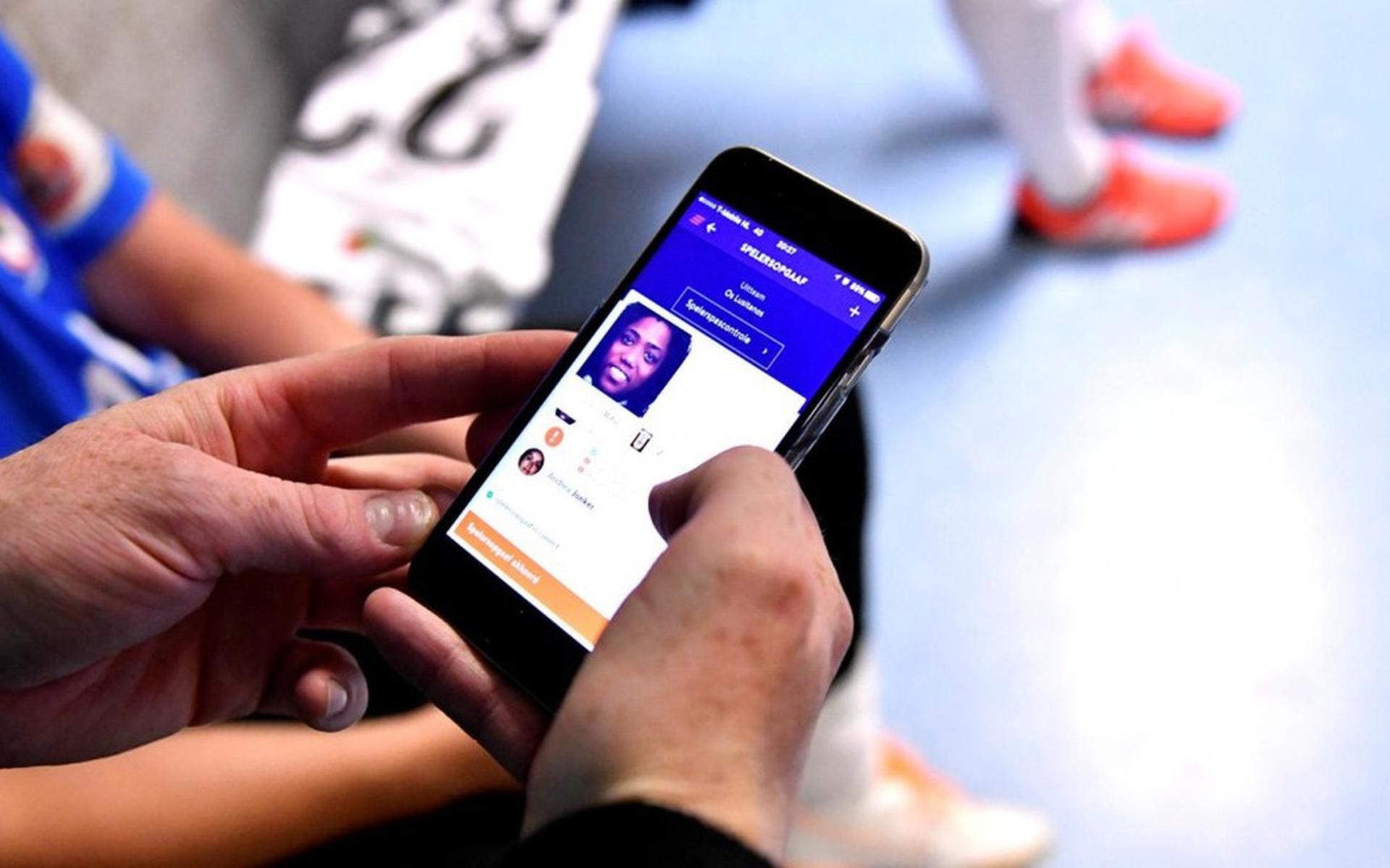 KNVB stapt over op digitale spelerspas in Wedstrijdzaken app - Meppeler Courant