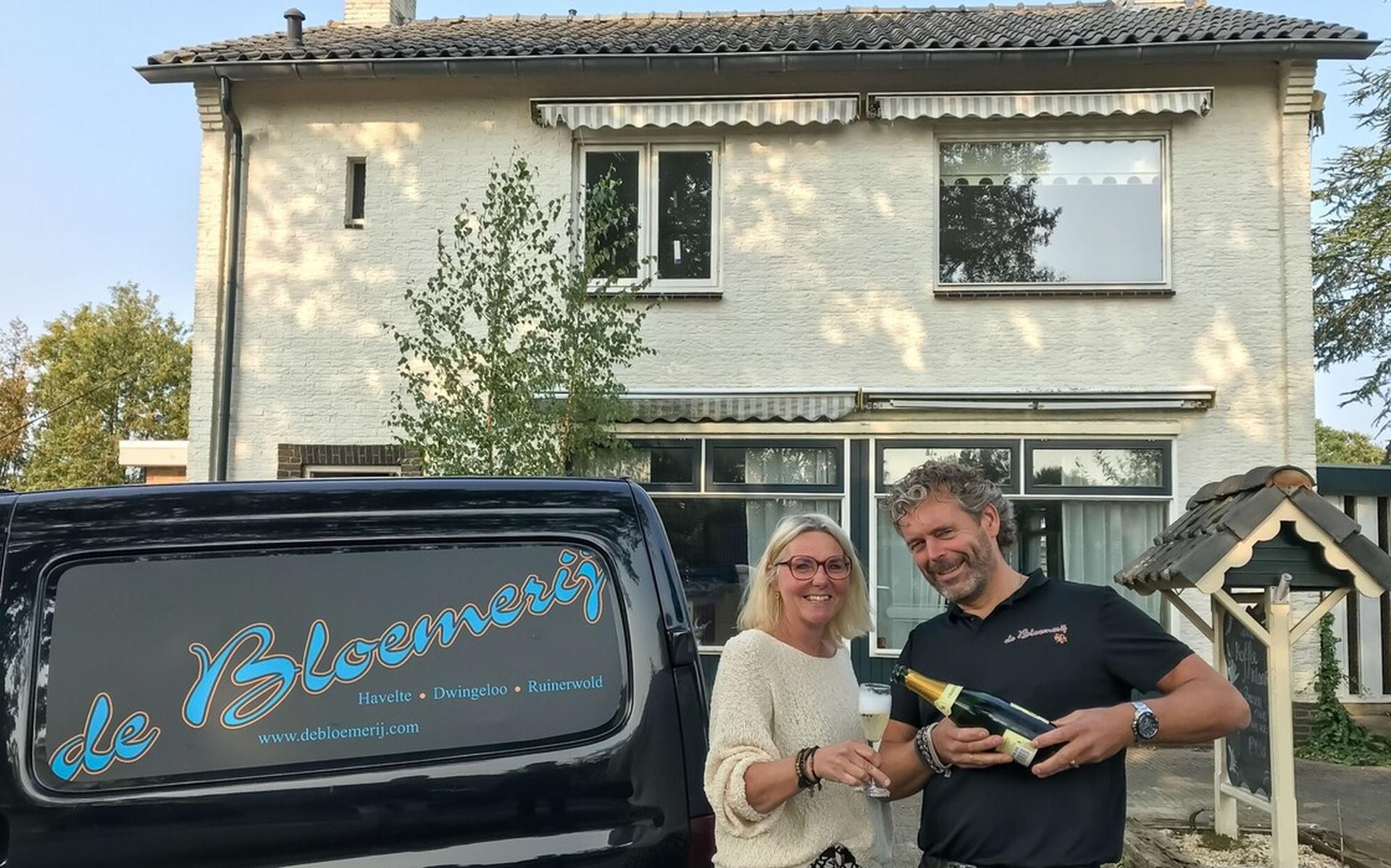 Bloemist Ben Huisman verlost Havelte van 'lelijke plek