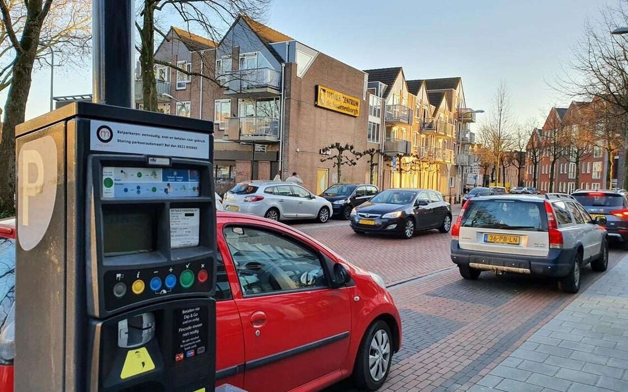 VECM pleit voor eerste twee uur gratis parkeren. Buurtbewoners zien dat plan niet zitten. VECM pleit voor eerste twee uur gratis parkeren. Buurtbewoners zien dat plan niet zitten.