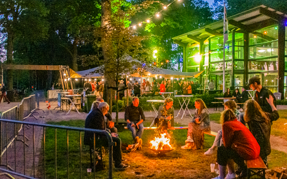 Het Shakefestival in Diever is een cultureel evenement met jeugd theatergroepen en muzikaal talent.
