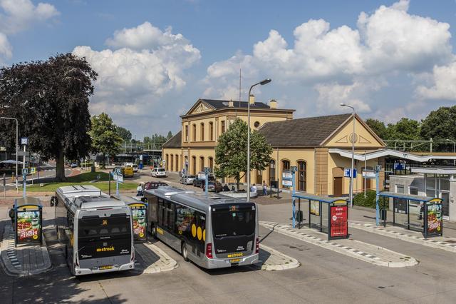 Knokken en schelden in de nachtbussen rondom Meppel. ‘Het gevolg kan zijn dat de buslijn stopt’