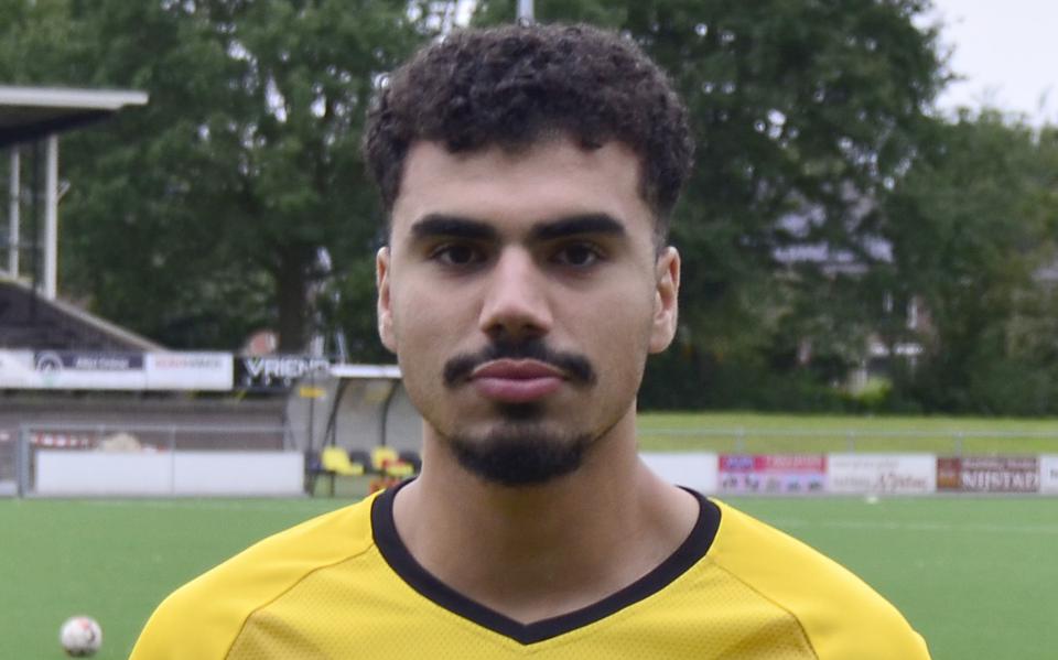 Naoufal Essayah scoorde de openingstreffer tegen FC Burgum.