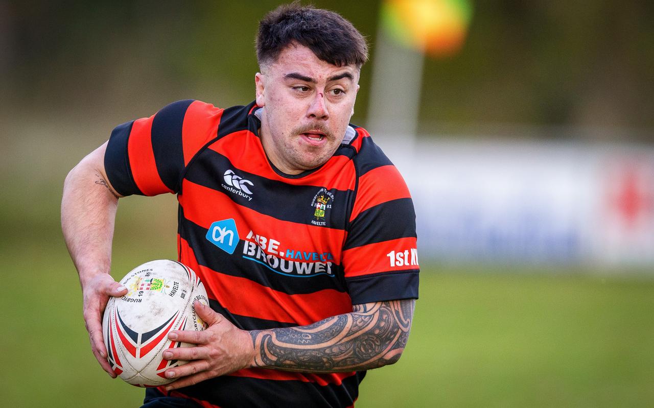 John Pikari: 'Als je in Nieuw-Zeeland niet aan rugby doet in je jeugd, dan ben je een uitzondering.' John Pikari: 'Als je in Nieuw-Zeeland niet aan rugby doet in je jeugd, dan ben je een uitzondering.'