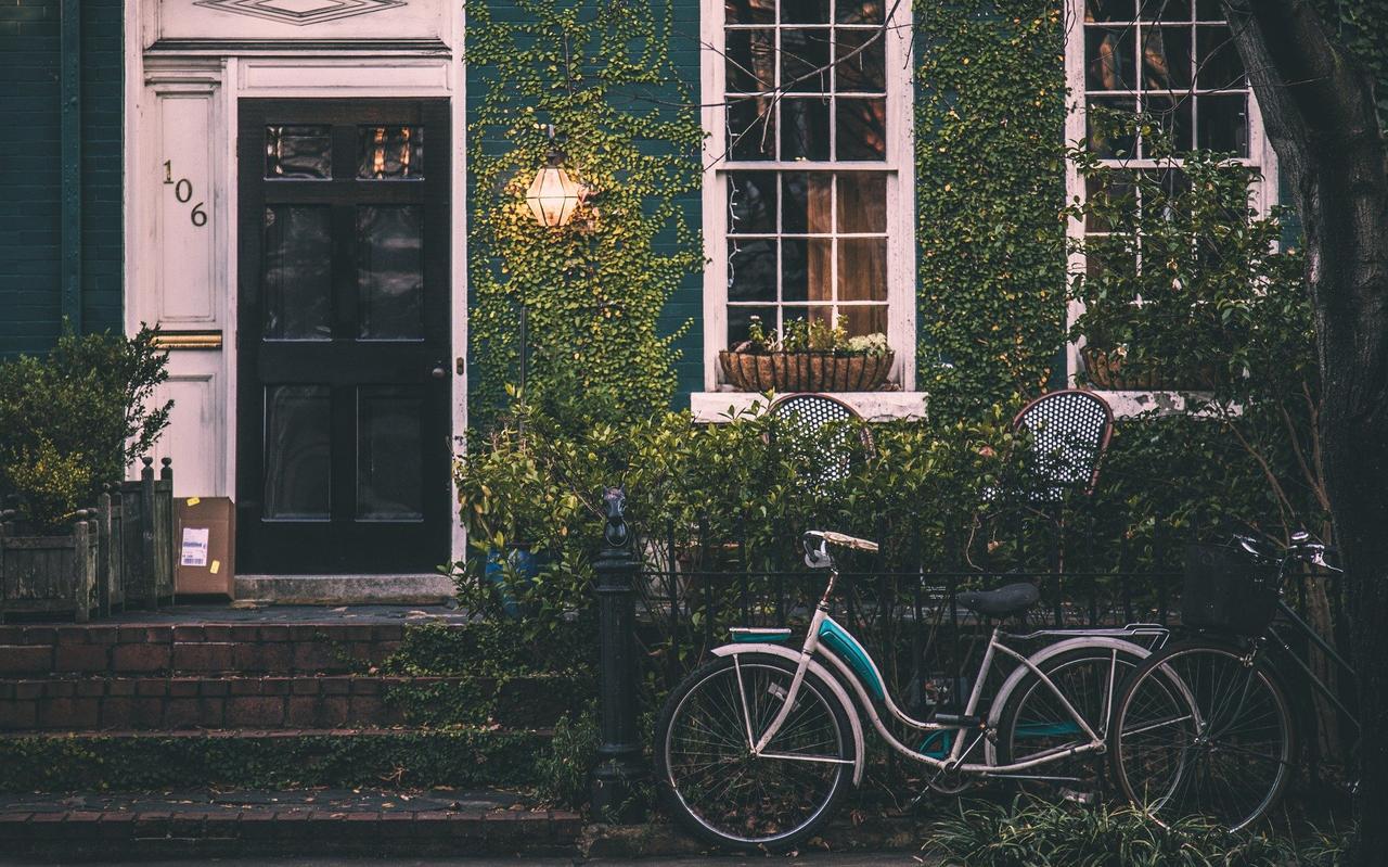 De lening is onder meer bedoeld om woningen te verduurzamen. De lening is onder meer bedoeld om woningen te verduurzamen.