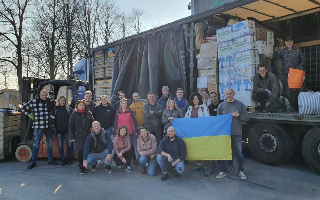 Vrijwilligers 'Meppel helps Ukraine'. Vrijwilligers 'Meppel helps Ukraine'.