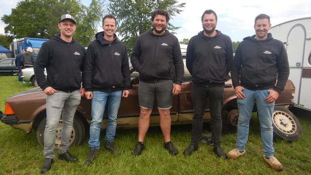 Derde Ford Oldtimer Treffen in Staphorst trekt liefhebbers uit hele land