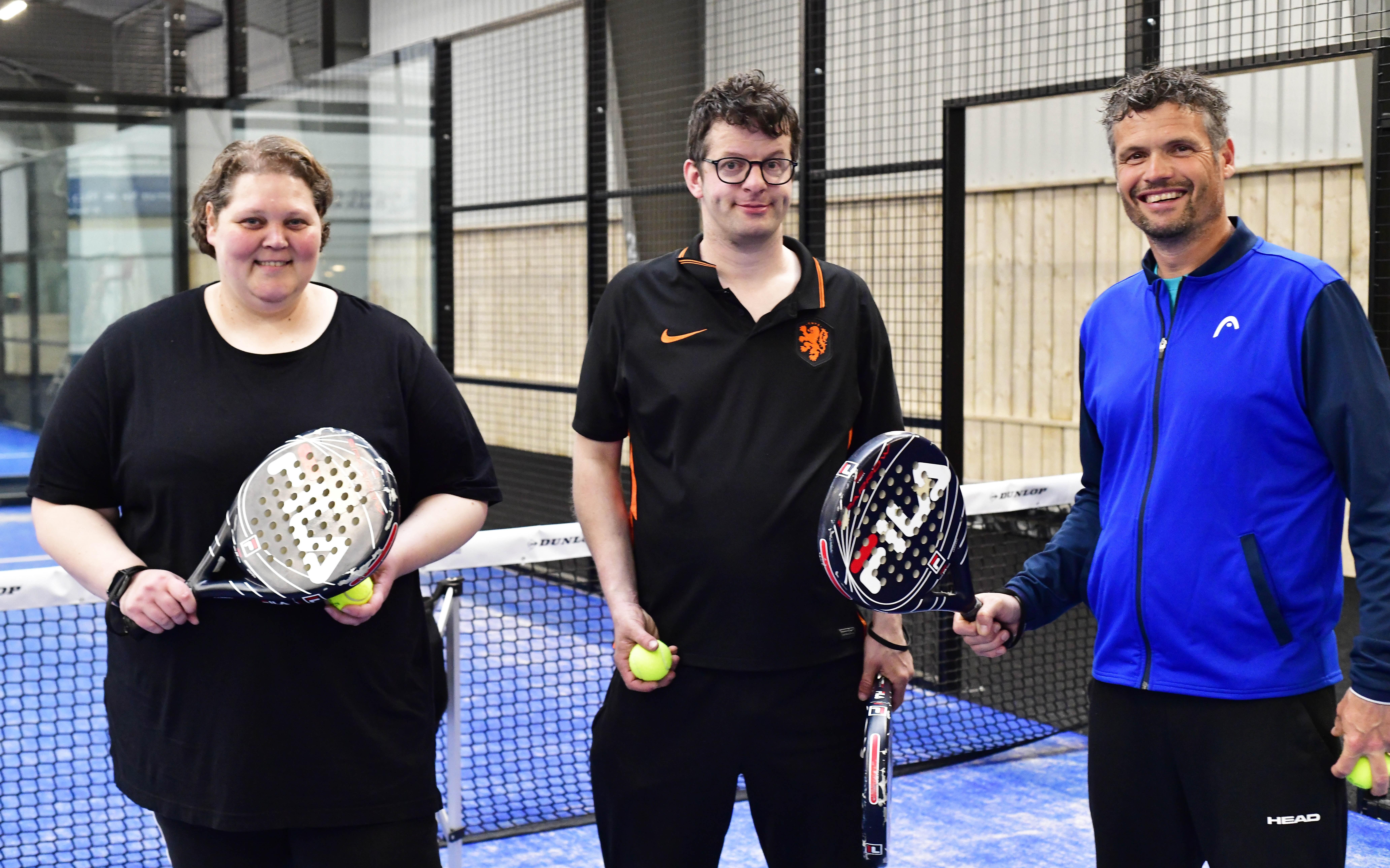 Larissa en Willem, met hun trainer Harold Jans. Larissa en Willem, met hun trainer Harold Jans.