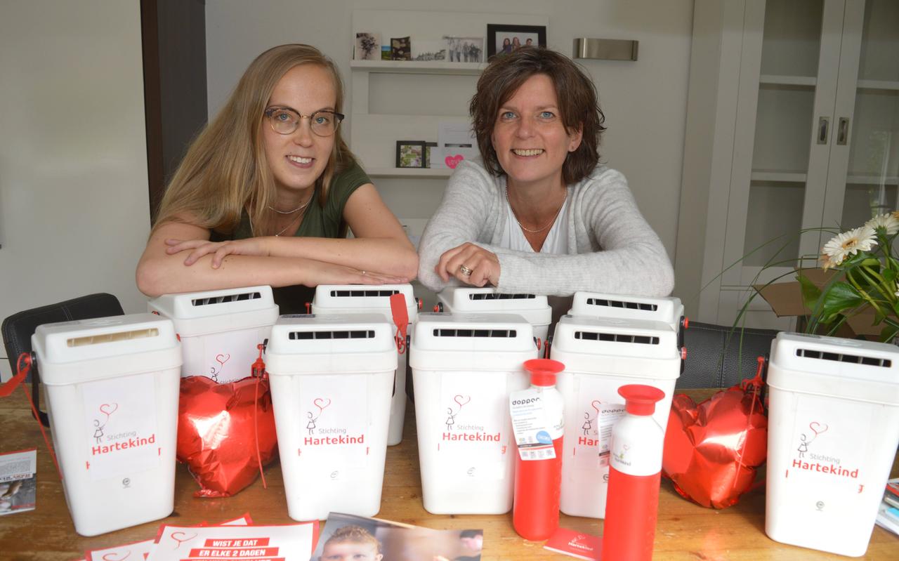 Anita Boensma (rechts) met haar dochter Ann, allebei nu werkzaam voor Treant. Anita Boensma (rechts) met haar dochter Ann, allebei nu werkzaam voor Treant.