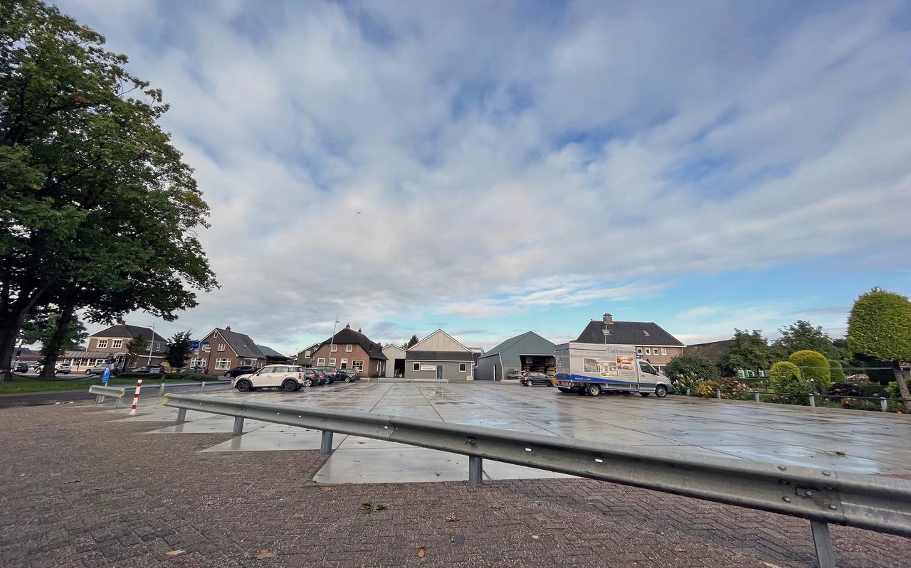  Parkeerplaats van betonplaten mag niet in beschermd dorpsgezicht van Staphorst.