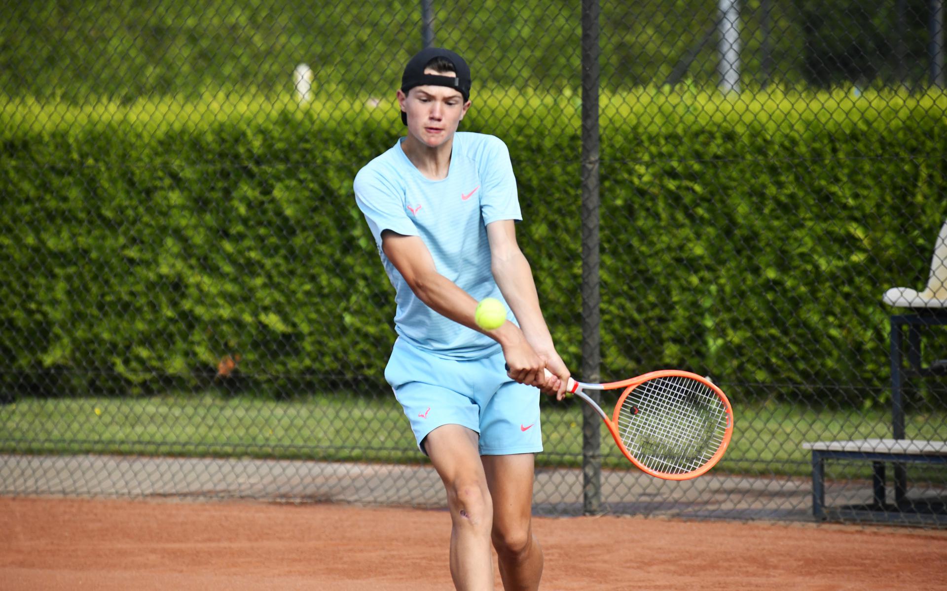 Das Meppeler Tennistalent Daan Jans tritt beim Turnier um den Meppel Storks Cup an