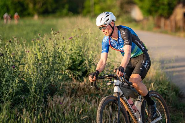 Gerben Mos uit Meppel zag flink af tijdens de twaalf uur die hij onafgebroken op de fiets zat, maar 