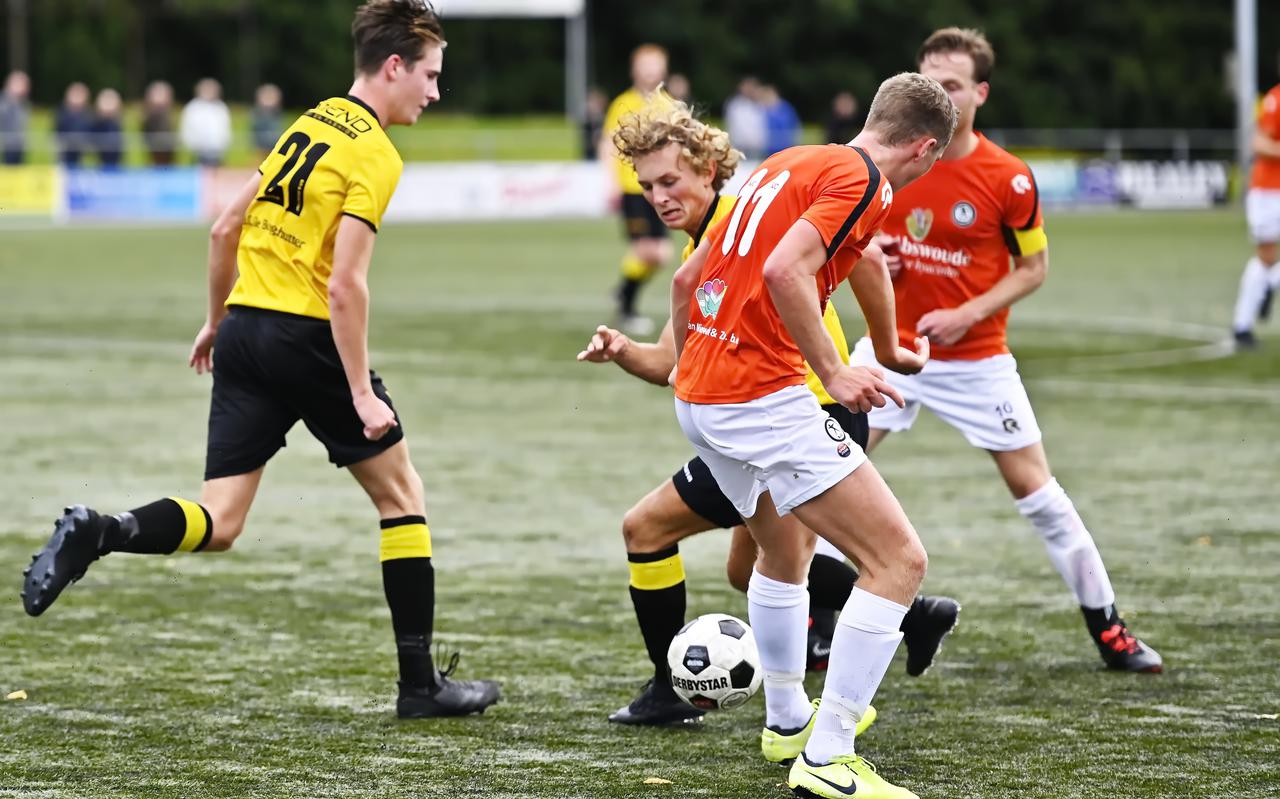 In hun openingswedstrijd van de voetbalcompetitie zijn de hoofdklassers Alcides en SJC opnieuw elkaars tegenstander. Vorig jaar september was dat in Meppel, maar komende zondag gebeurt het in Noordwijk. 