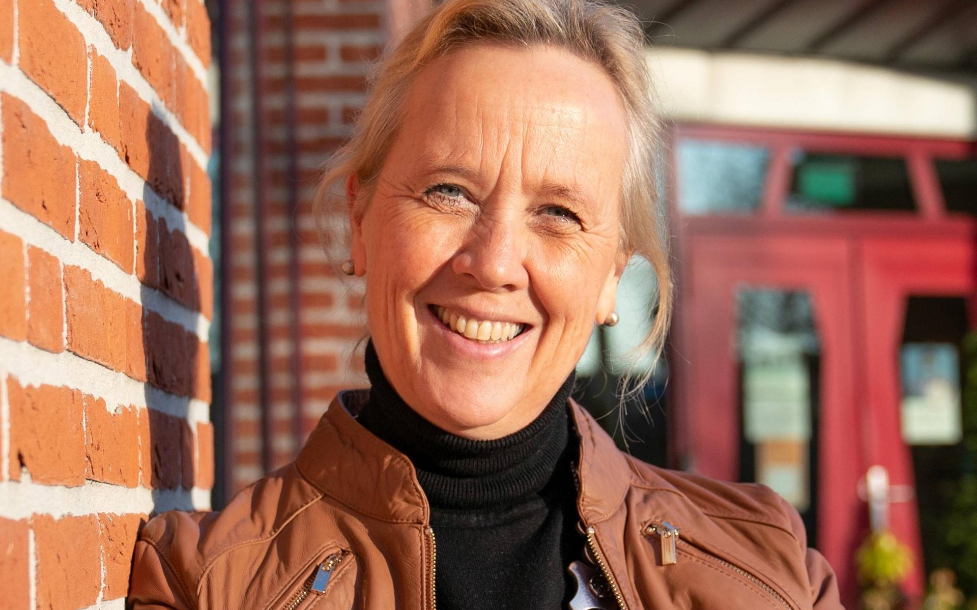 Wandelen met burgemeester Inge Nieuwenhuizen, te beginnen in Koekange