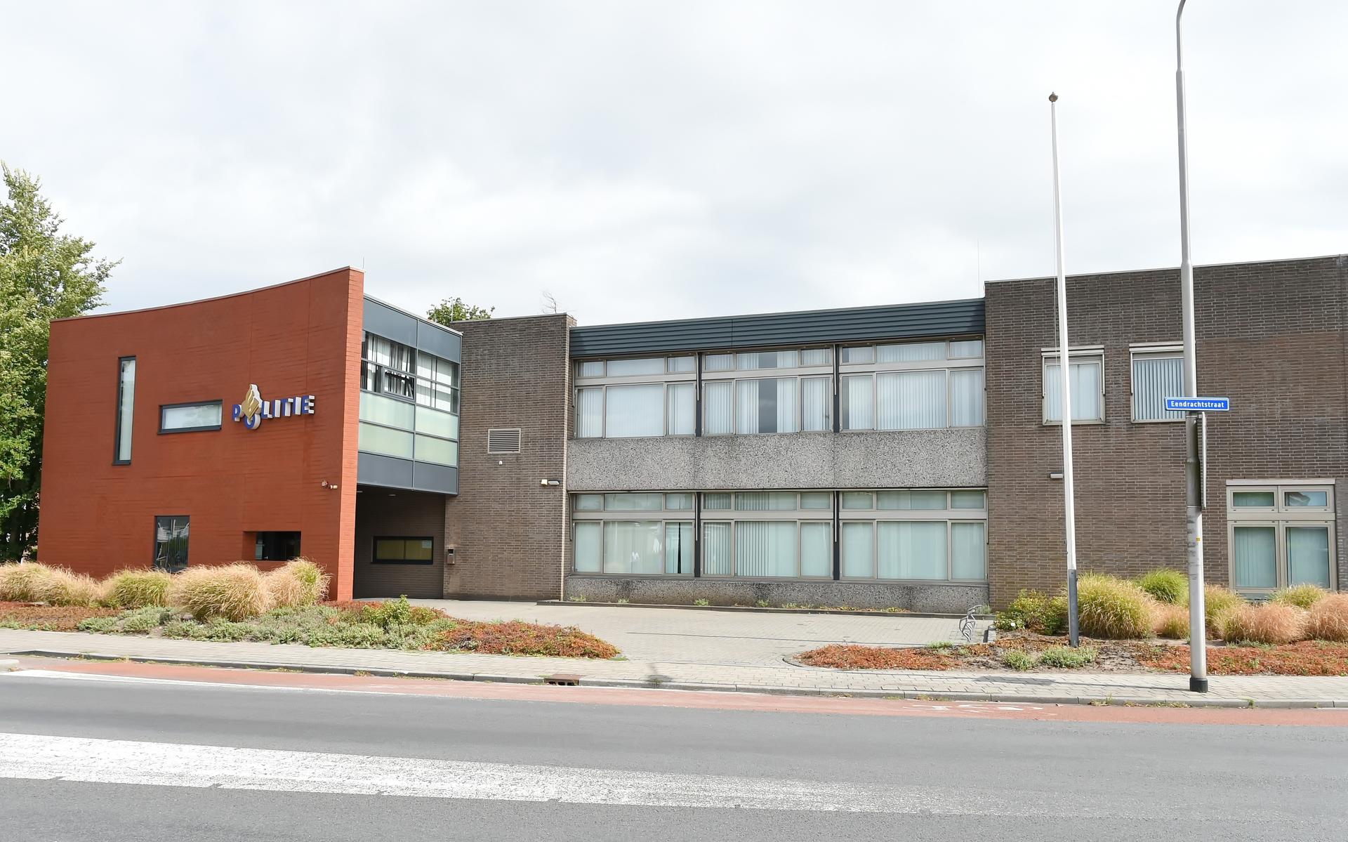 Het voormalige politiebureau aan de Eendrachtstraat in Meppel.