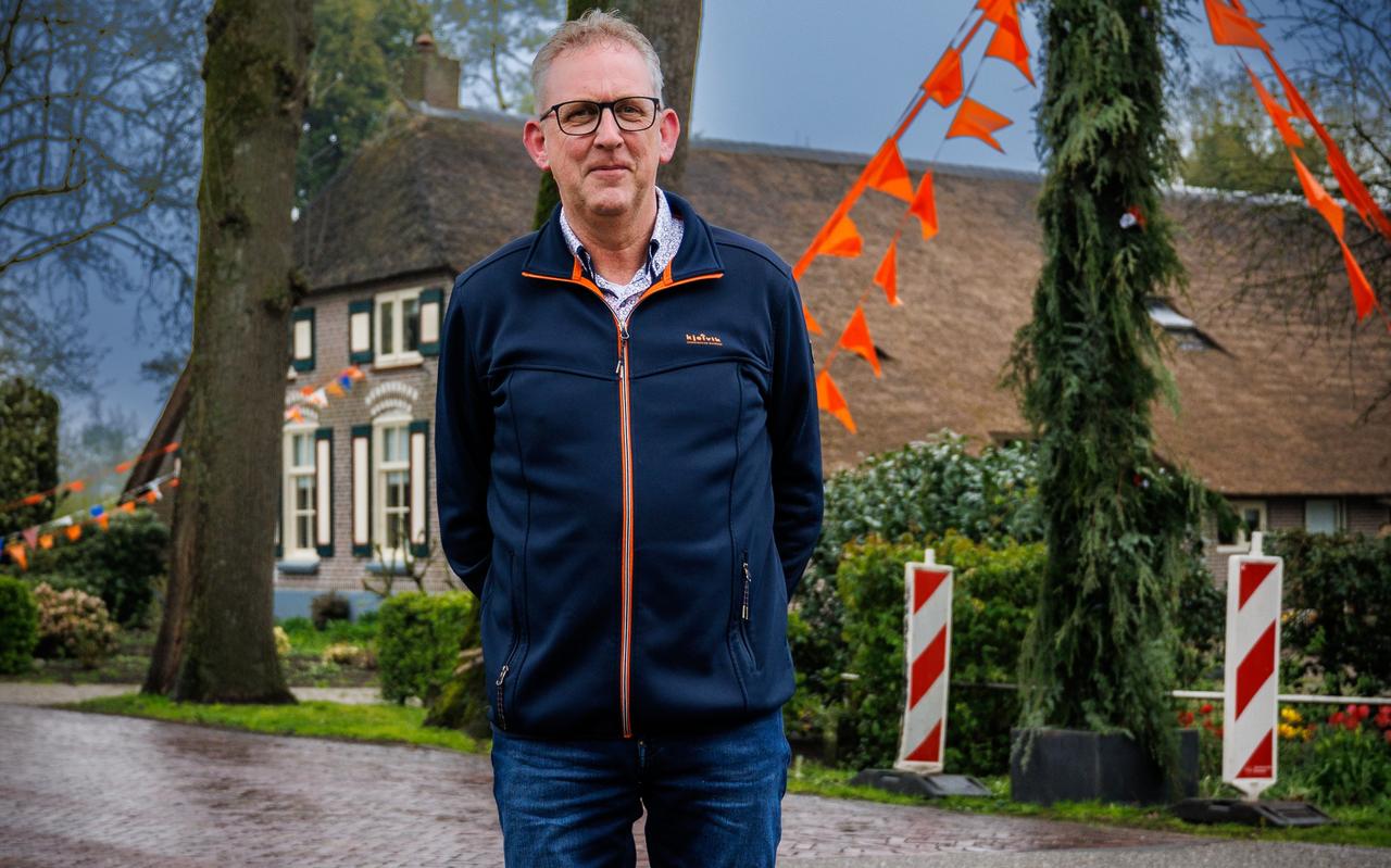 Arend Harink, voorzitter van de Stichting 75 jaar Bevrijding Staphorst – Rouveen e.o. Arend Harink, voorzitter van de Stichting 75 jaar Bevrijding Staphorst – Rouveen e.o.