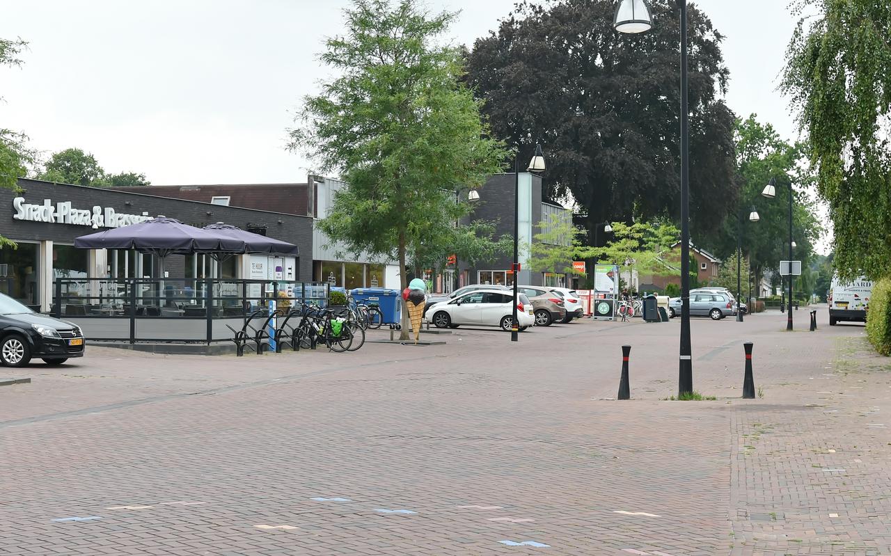 De Dorpsstraat in Nijeveen.