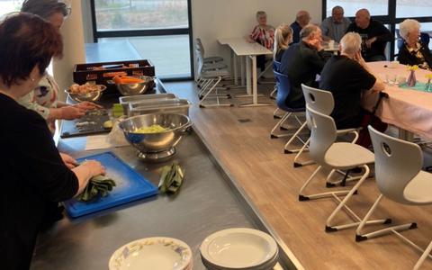 Gezellig samenkomen en leren koken in Nieuwleusen onder begeleiding van Gerda van Heiningen