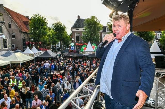Donderdag Meppeldag 2025: Nieuwe opzet, zelfde feestje - Gouwe ouwen, Hollandse hits en optocht als