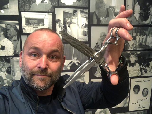 Column: Kappersproat van Dicky Heuckeroth uit Staphorst | Diep respect