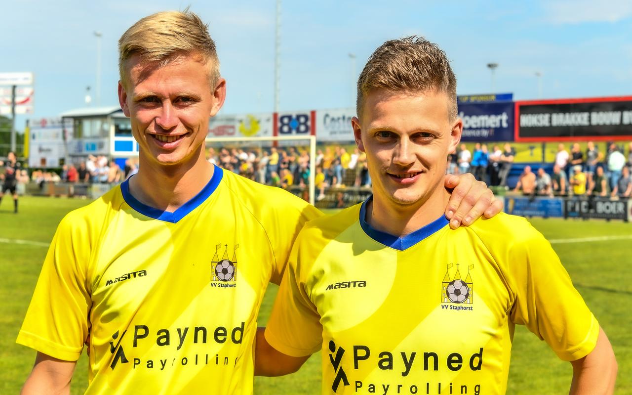 Renier Crediet en Mark Schra: een bijzonder stel, met samen 19 jaar Staphorst 1 in de benen. Renier Crediet en Mark Schra: een bijzonder stel, met samen 19 jaar Staphorst 1 in de benen.
