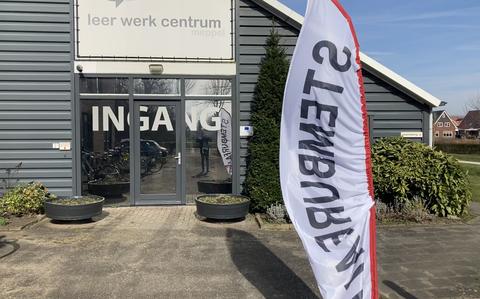 Het stemlokaal in de Nieuwveense Landen.