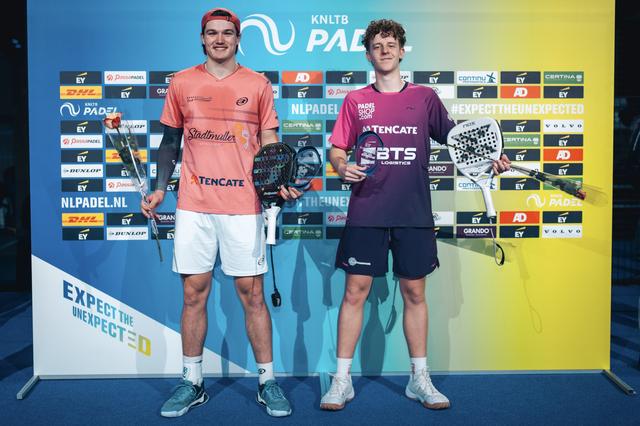 Daan Jans uit Meppel keek vol verbazing naar zijn Spaanse coach in ‘padelmekka’ Spanje, en weet dat 