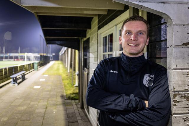 Teamplayer Björn Bakker uit Meppel voelt zich gewaardeerd bij Zwolse vierdedivisionist Berkum