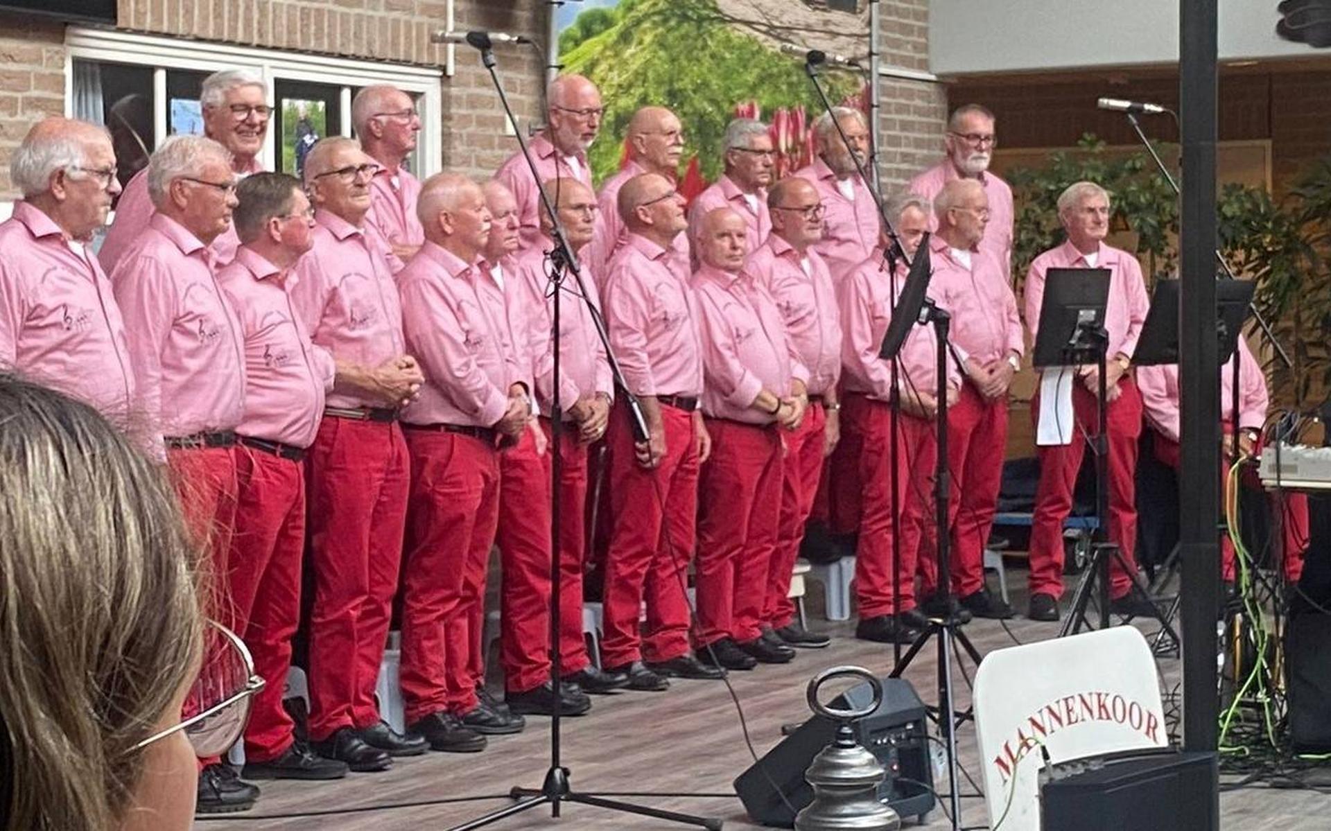 Het Mannenkoor Uffelte in actie.