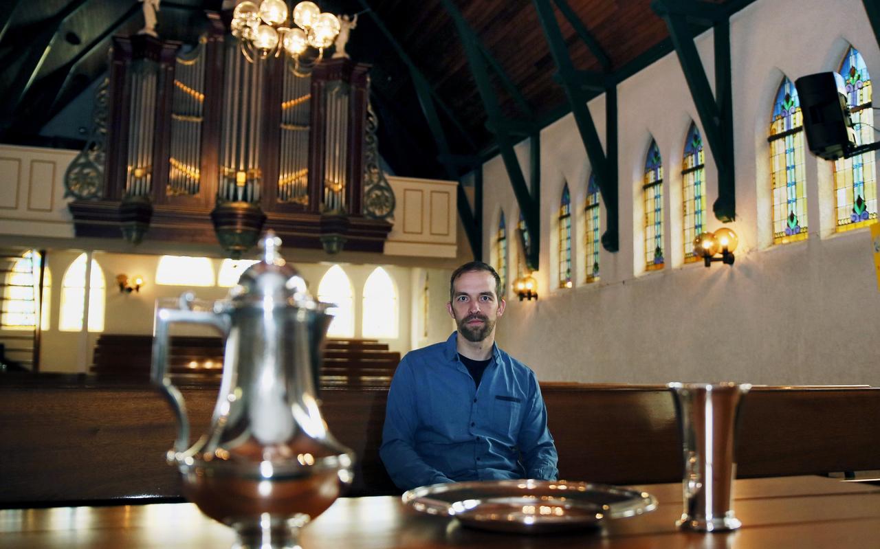 Hans den Boer, voorzitter van de 100-jarige Christelijke gereformeerde kerk in Meppel. Hans den Boer, voorzitter van de 100-jarige Christelijke gereformeerde kerk in Meppel.