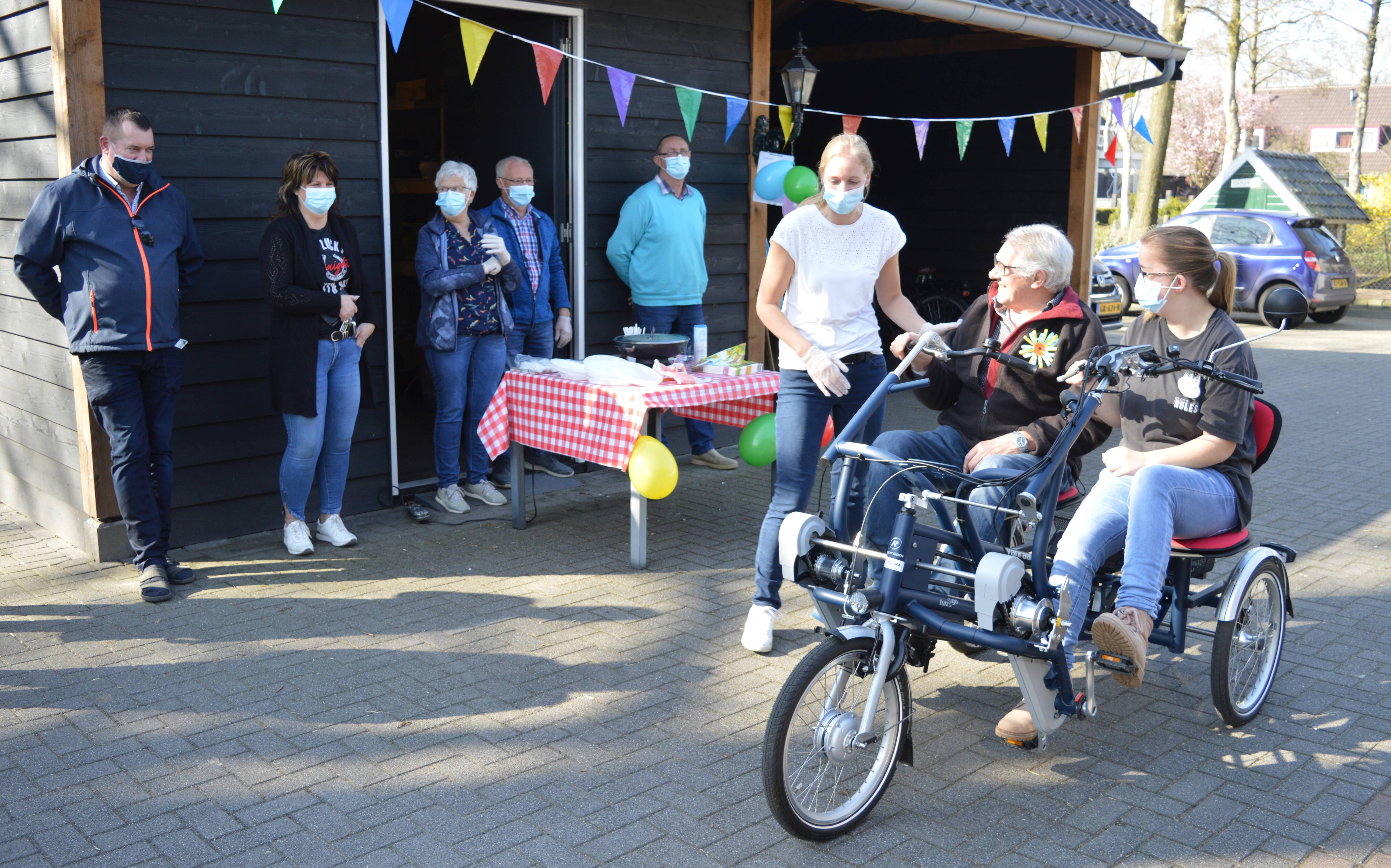 Ouderen in Alteveer en Kerkenveld worden uitgedaagd om te fietsen, buiten maar ook binnen