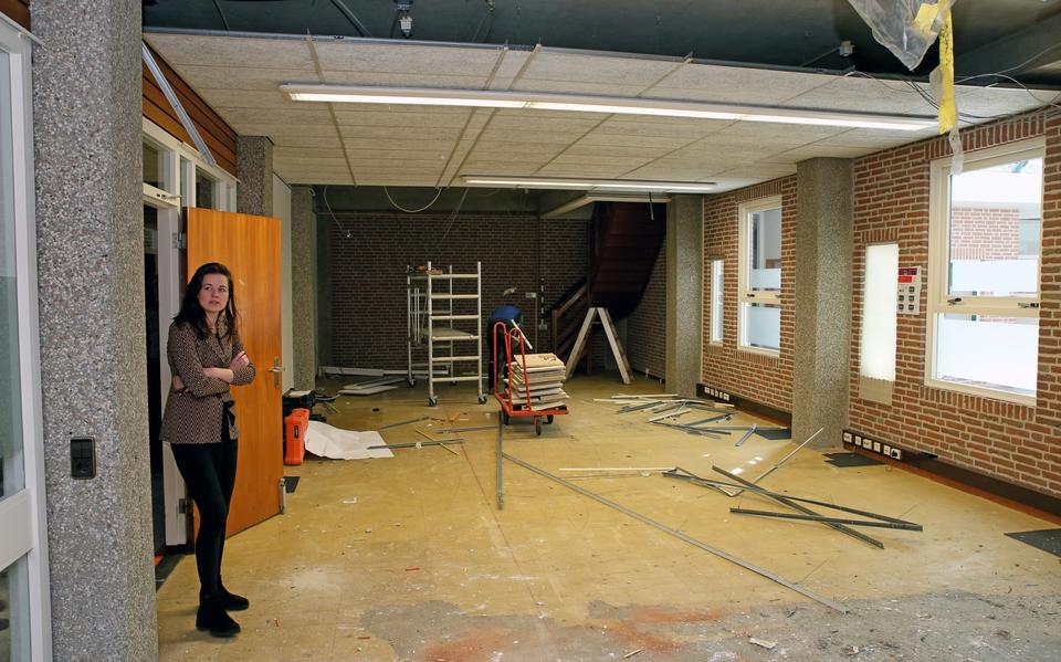 Robuust raadhuis Staphorst transformeert in een hippe werklocatie met flexibele werkplekken en energ