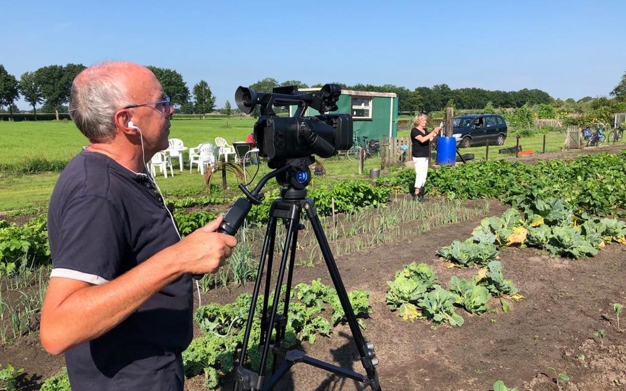 Evert-Jan Pasman van Vechtdal TV maakt opnames. Evert-Jan Pasman van Vechtdal TV maakt opnames.