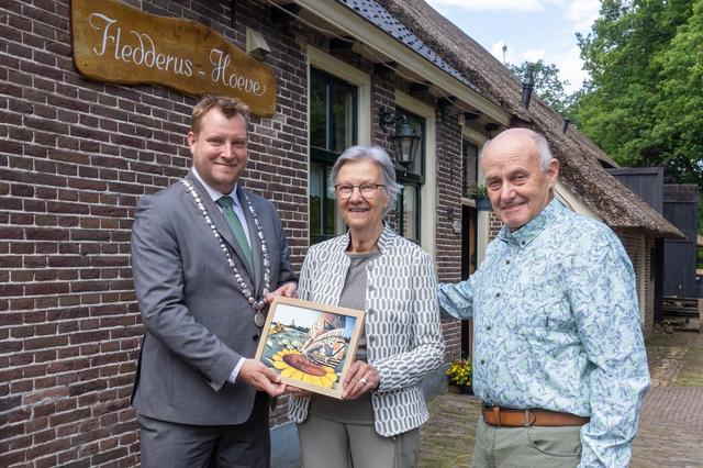 Jark en Francina Otten uit Diever zestig jaar getrouwd. ‘Waarom zou je zo’n mooi meisje ooit laten l