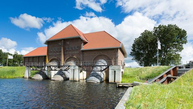 Honderd jaar oude buizen gemaal Stroink in Vollenhove worden gerestaureerd. ‘Ingreep is noodzakelijk