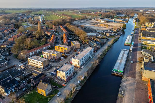 Woningbouw op Noordpoort in Meppel vordert gestaag, nieuwe stadsentree krijgt vorm