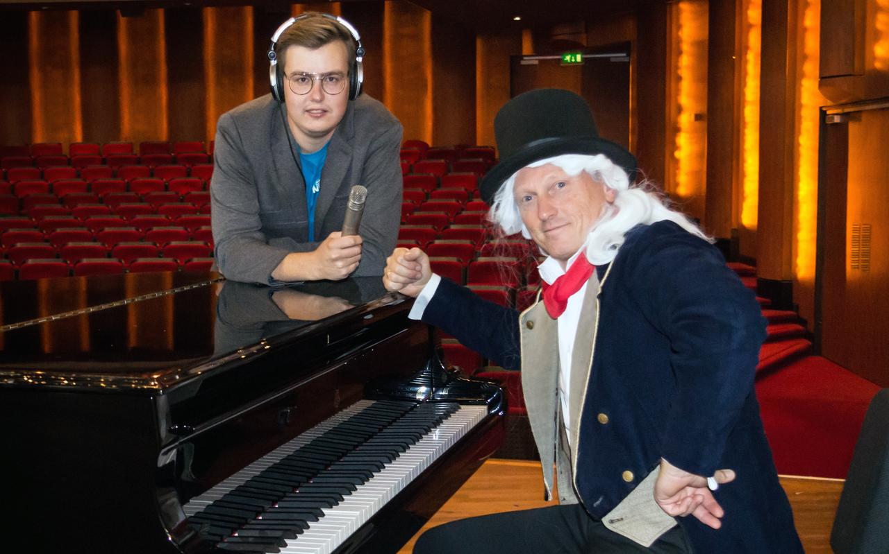 Hans van Dongen (r) kruipt in de huid van Ludwig van Beethoven. Hans van Dongen (r) kruipt in de huid van Ludwig van Beethoven.