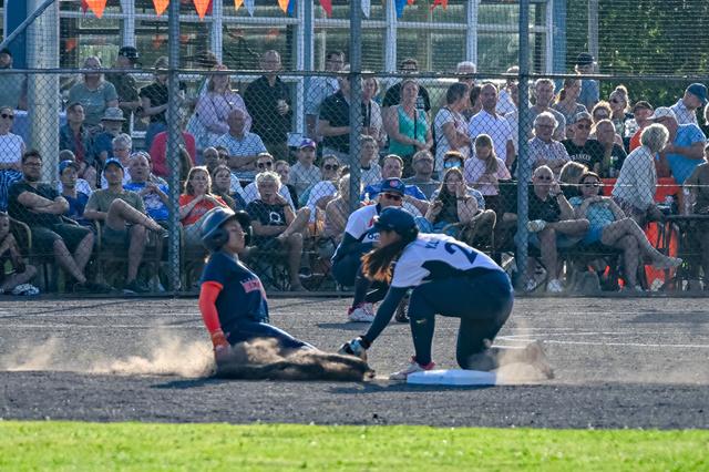 Softbalinterland in Meppel trekt veel publiek: ‘Dit evenement was meer dan geslaagd’