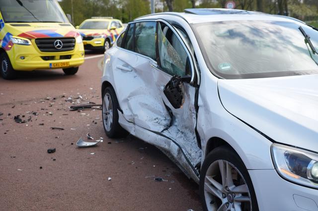 LIVE | Drie gewonden bij botsing in Briltil en automobilist ernstig gewond na botsing tegen boom bij