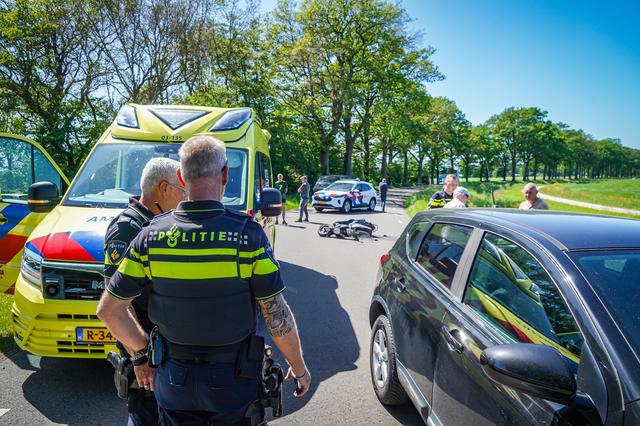 LIVE | Bestuurder scooter gewond na aanrijding nabij Noord-Sleen