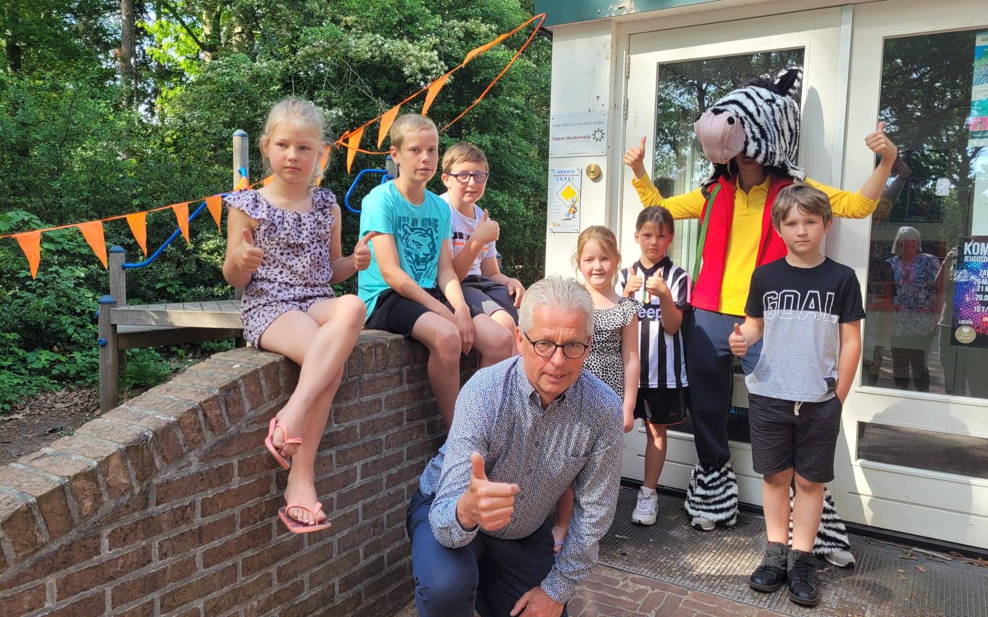 Oosterveldschool in Uffelte krijgt verkeersveiligheidslabel