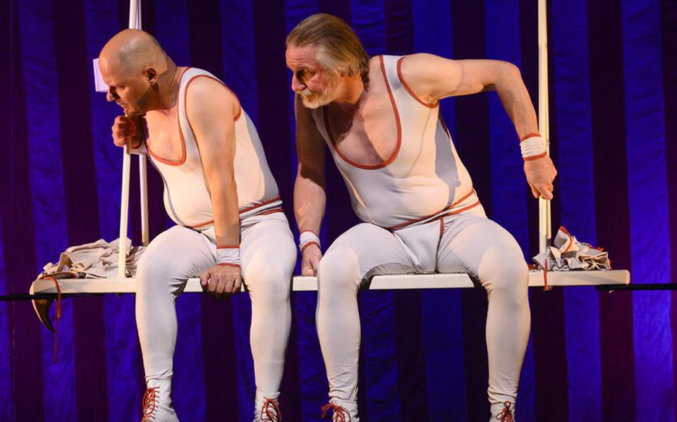 Bas Hoeflaak en Peter Blok, in de weer in ‘ Trapeze.’