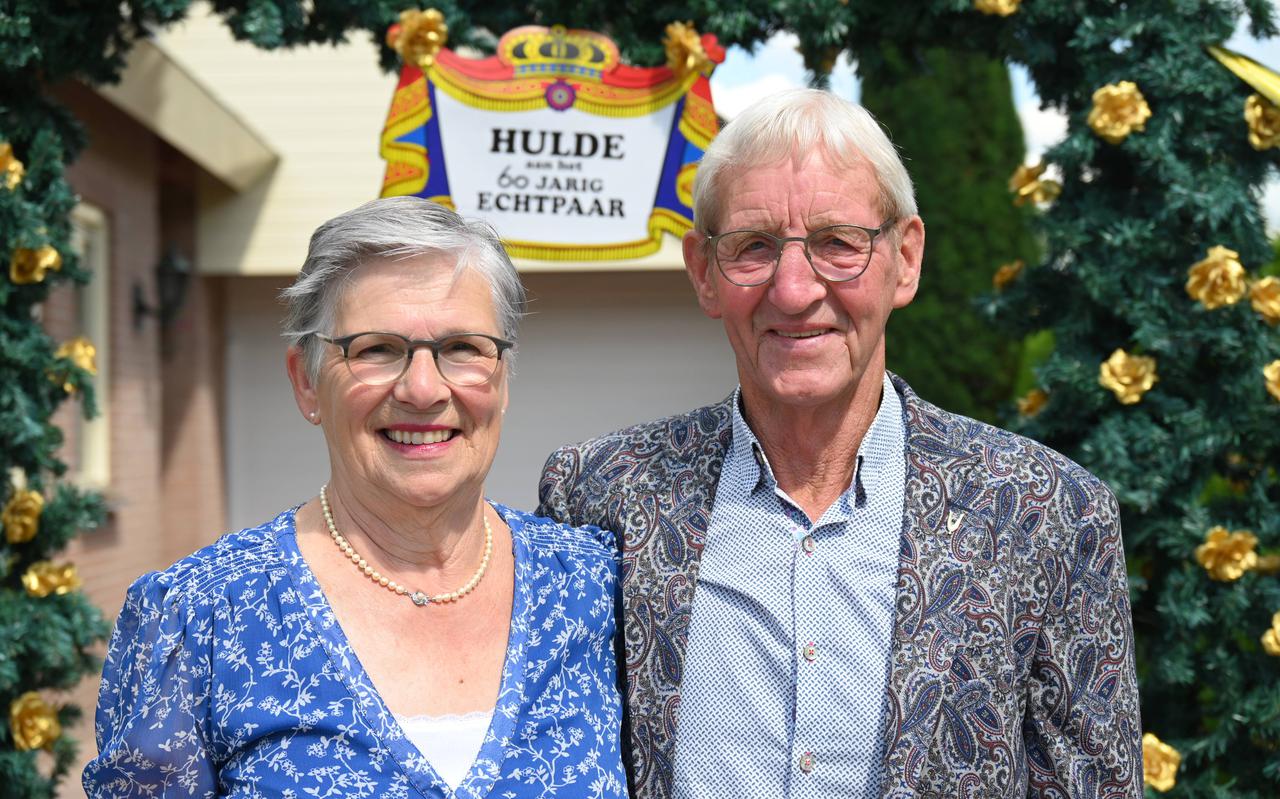 Johan en Dinie de Jonge uit Ruinerwold zijn zestig jaar getrouwd.