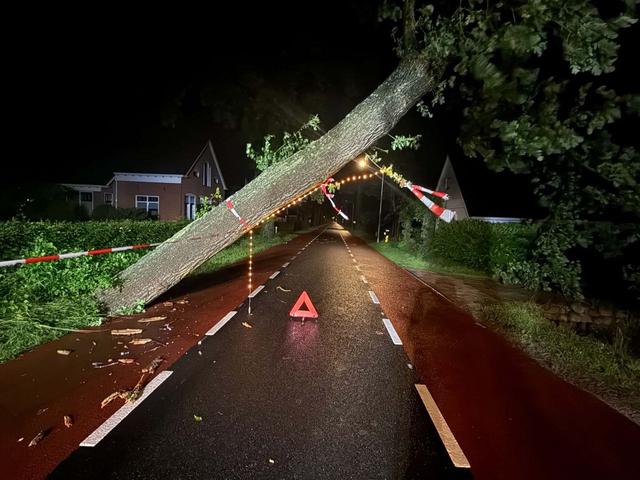LIVE | Aanhouding na steekincident in Ter Apel en paarden rennen langs N33 bij Noordbroek tijdens st