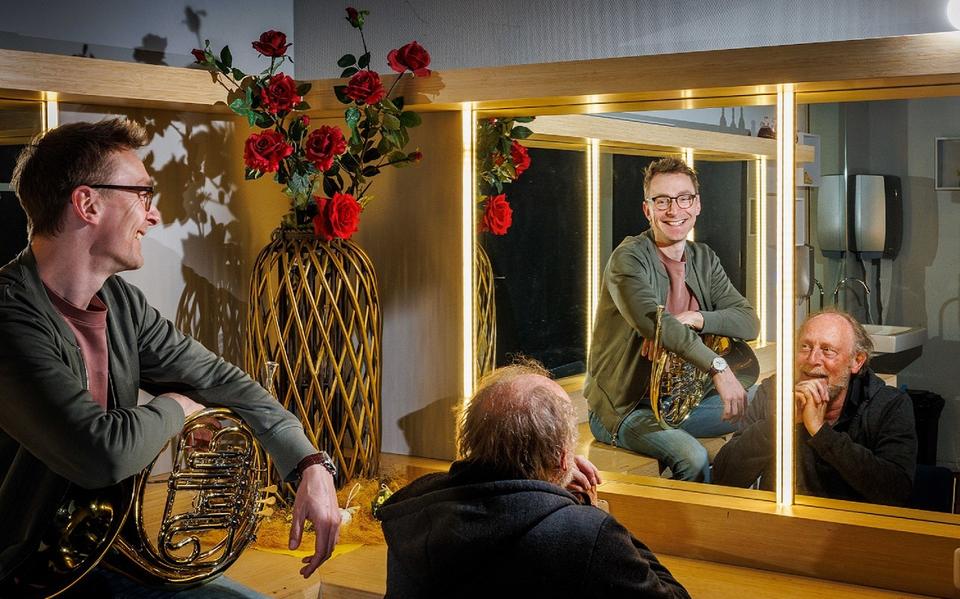 Castleden Christiaan Koetsier (links) en Peter van Heeringen. Christiaan Koetsier speelt Willem een oude schoolvriend van Valentijn en Aike. Peter van Heeringen kruipt in de huid van grootvader Strijker.
