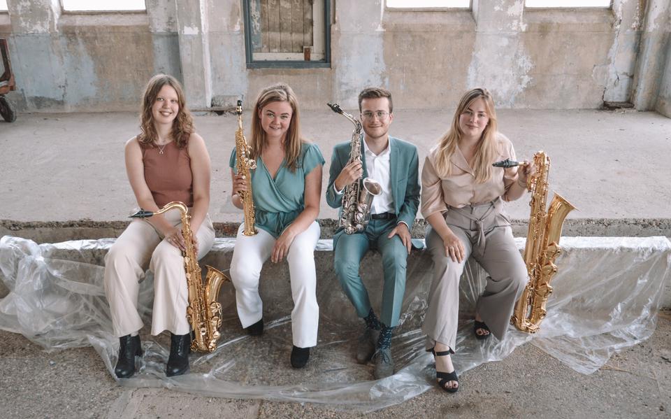 Het Mica Saxophone Quartet speelt zondagmiddag in De Reestkerk. 